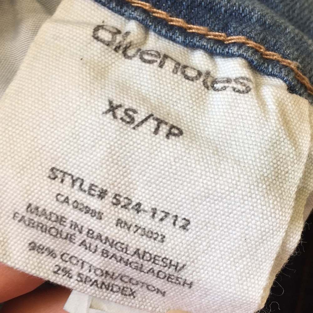 EUC Distressed denim shorts overalls shortalls - Picture 8 of 8